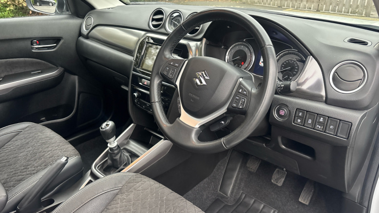 Suzuki Vitara 1.4 Boosterjet 48V Hybrid SZ5 5dr Petrol Estate